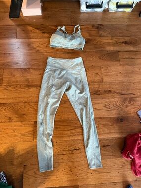 Heather Gray Green Active Set - Sports Bra & High-Waist Leggings